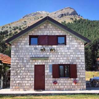 Дома для отпуска Krstac House Цетине Дом для отпуска-1