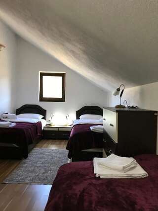 Дома для отпуска Krstac House Цетине Дом для отпуска-2