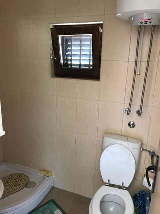 Дома для отпуска Krstac House Цетине Дом для отпуска-7